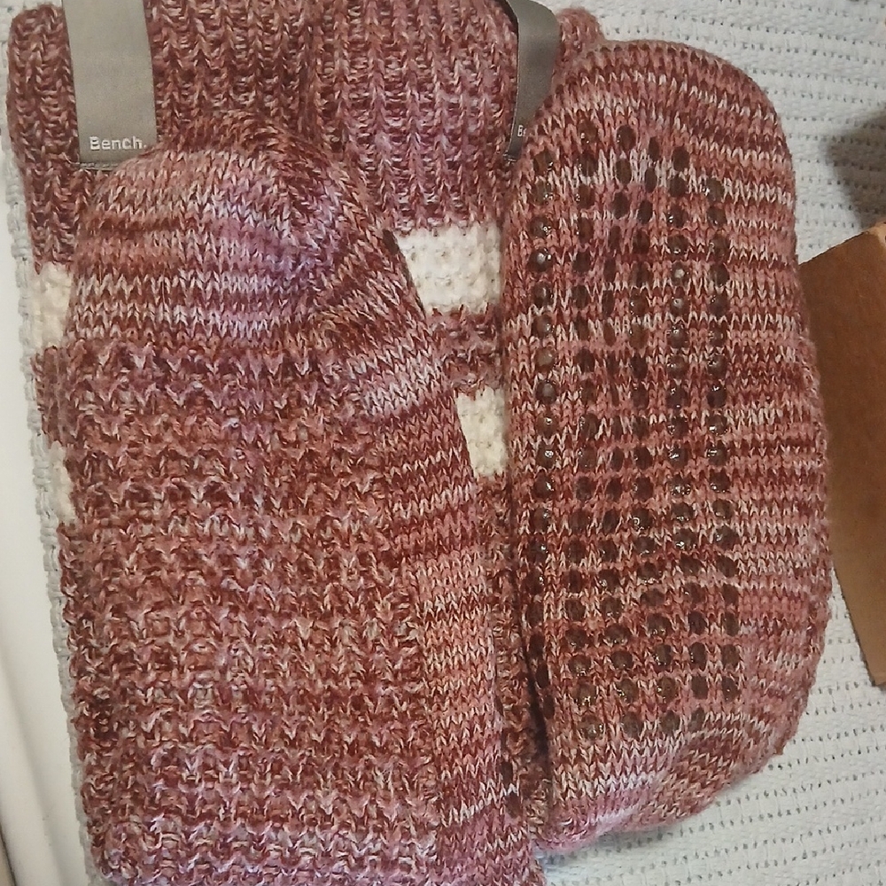 "BENCH" LOUNGE SOCKS-See Pictures For Measurments
